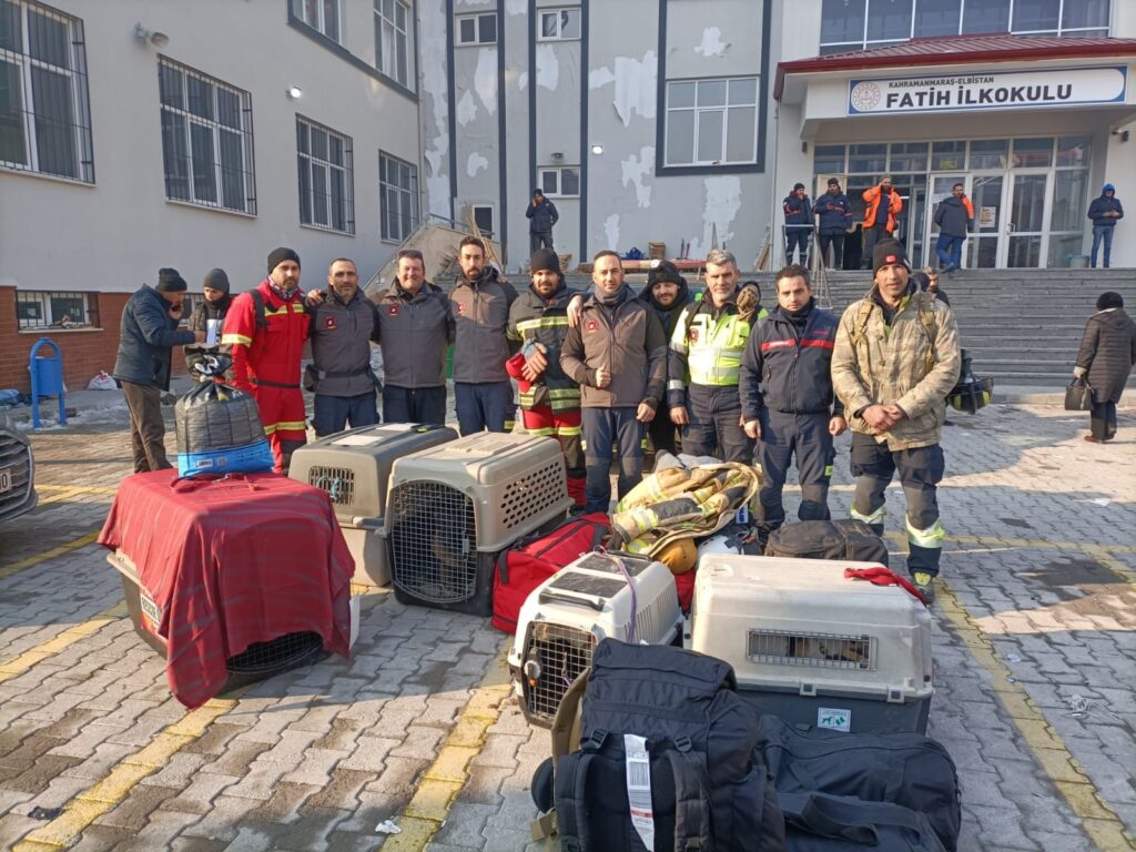 Spanish search and rescue team in Turkey