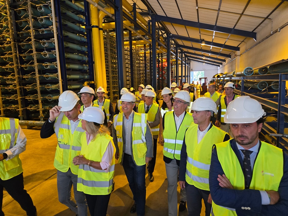 Local authorities visit the enhanced Marbella desalination plant