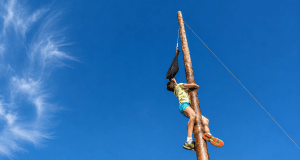 Traditional ‘Cucañas’ return to Sabinillas for San Luis